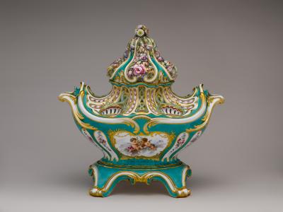 Image for Potpourri vase (pot-pourri gondole)