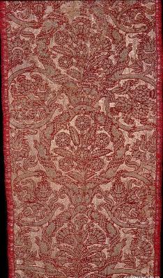 Image for Brocaded velvet piece of red pile and boucle gold thread with cloth-of-gold ground